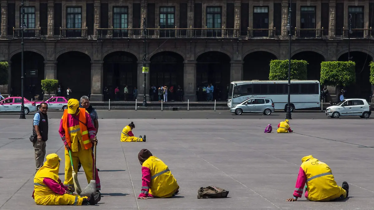 Trabajo barrenderos centro historico